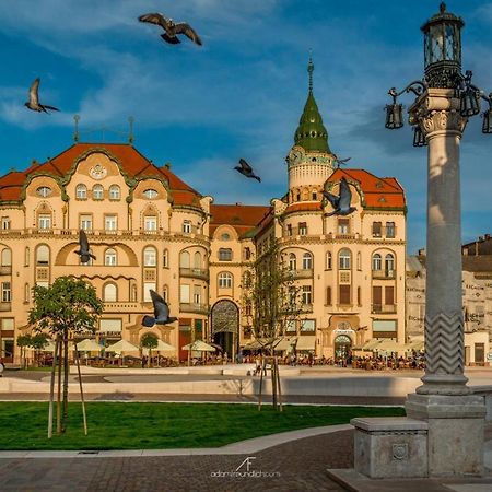 Bella Palace Oradea Bagian luar foto